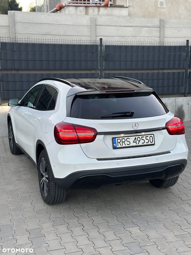 Mercedes-Benz GLA - 3