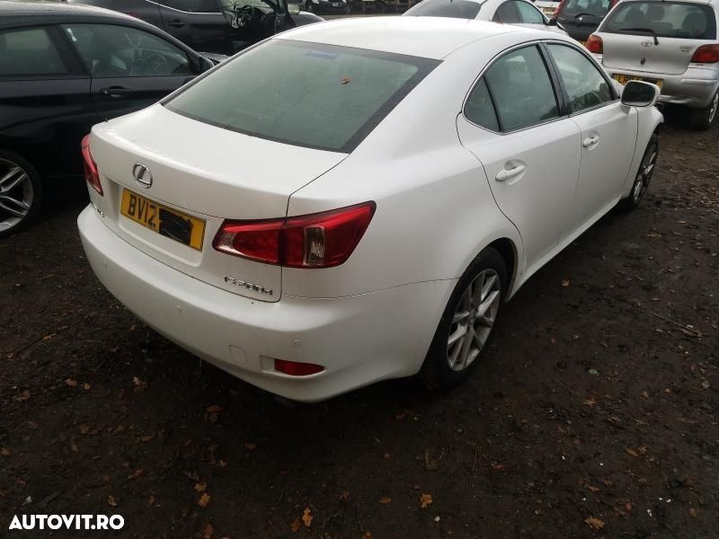 Dezmembrez Lexus IS200d 2.2 diesel an 2012 - 1