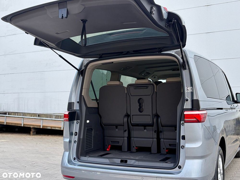 Volkswagen Multivan - 17