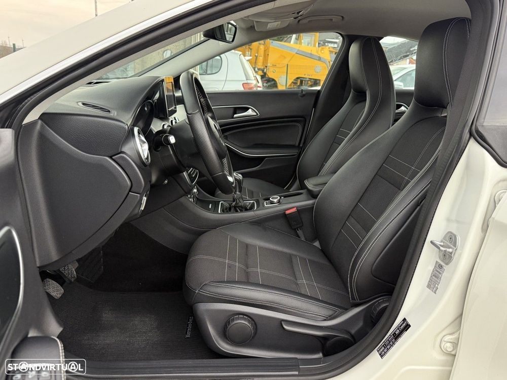 Mercedes-Benz CLA 180 d Urban - 10