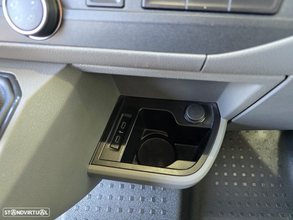 VW Transporter 2.0 TDI - 16
