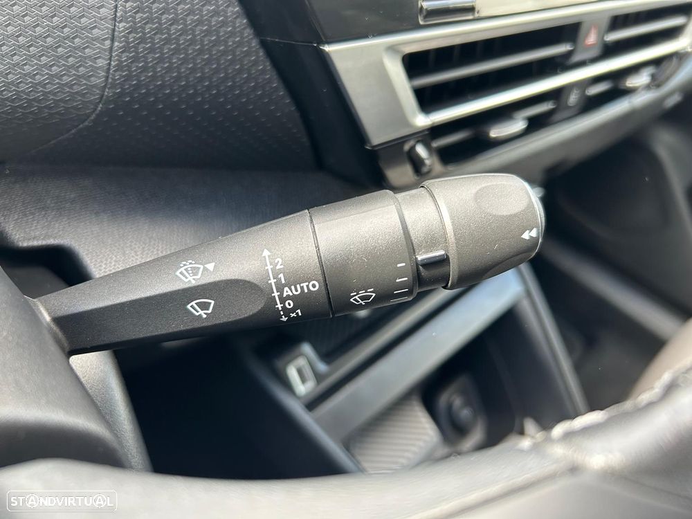 Citroën e-C4 50 kWh Shine - 17