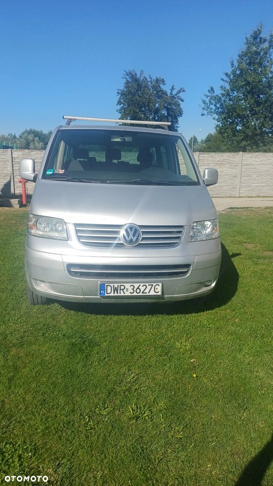 Volkswagen Caravelle - 8