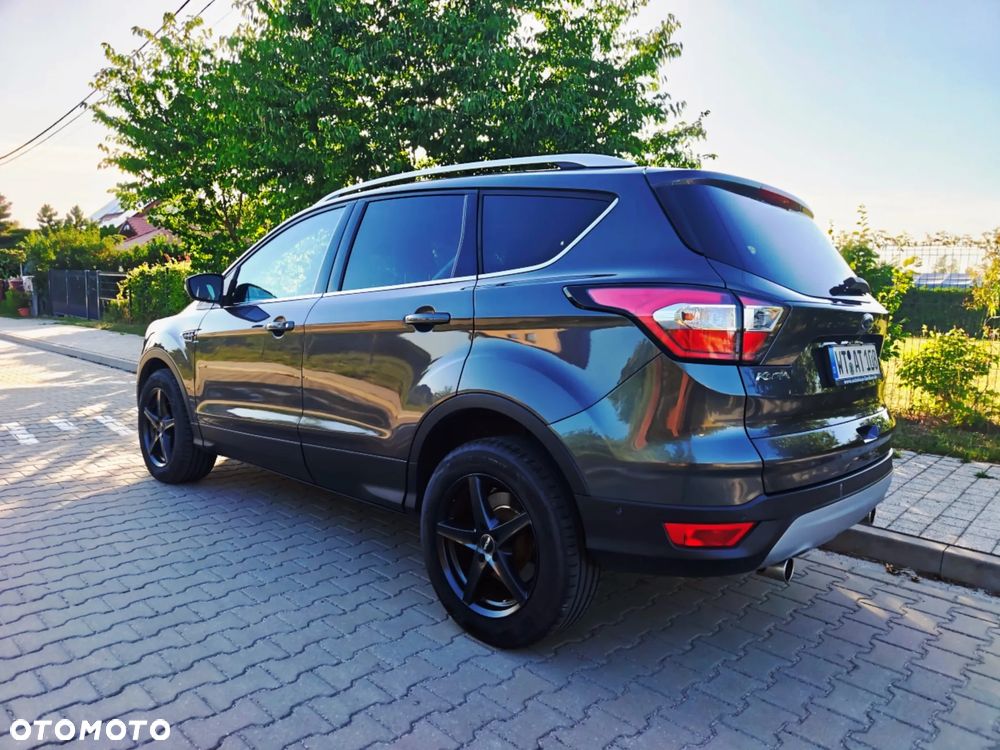 Ford Kuga 2.0 TDCi 2x4 Titanium - 6