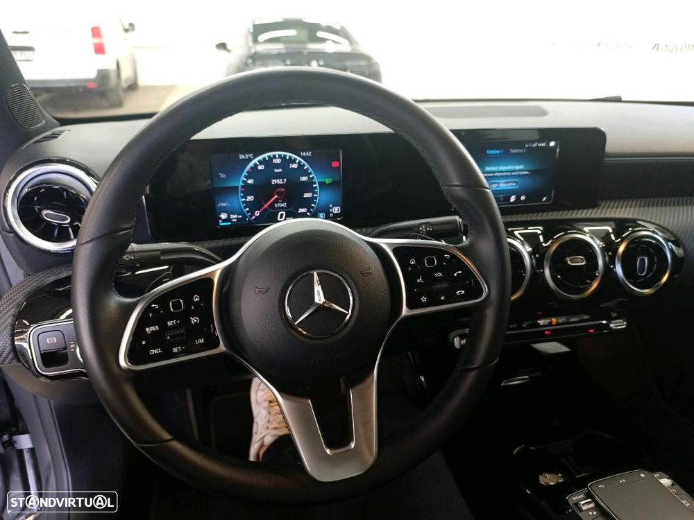 Mercedes-Benz CLA 200 d Style Aut. - 8