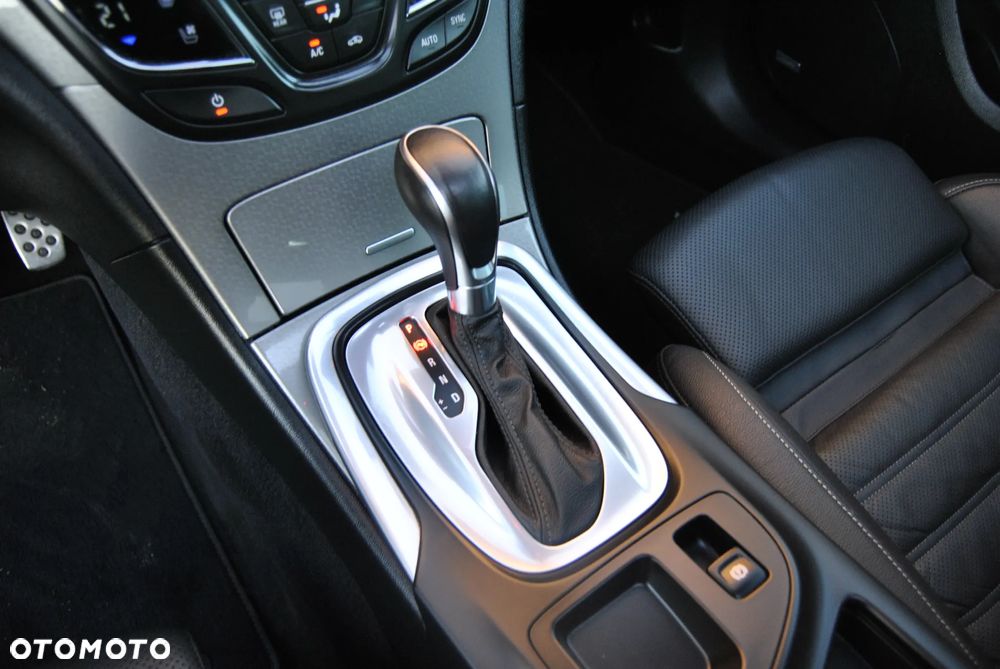 Opel Insignia 2.0 Bi Turbo CDTI Sports Tour Innovation - 27