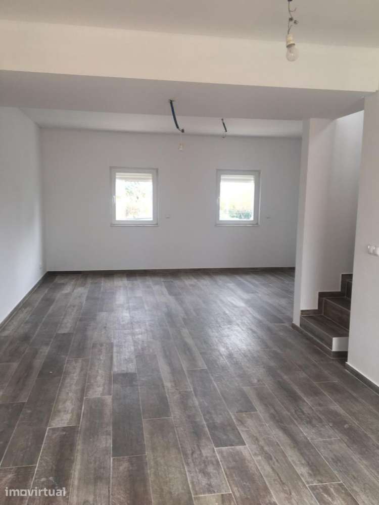 Moradia T3 Nova Azeda - Grande imagem: 4/17