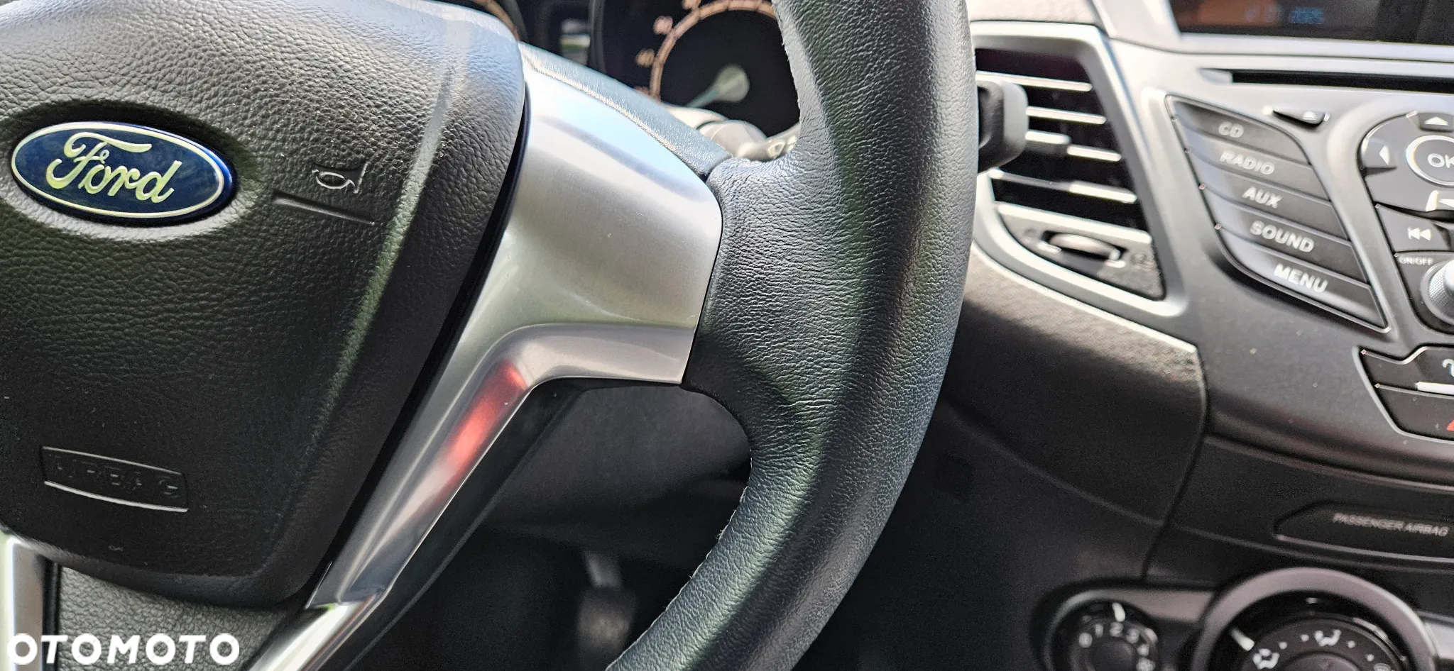 Ford Fiesta - 23