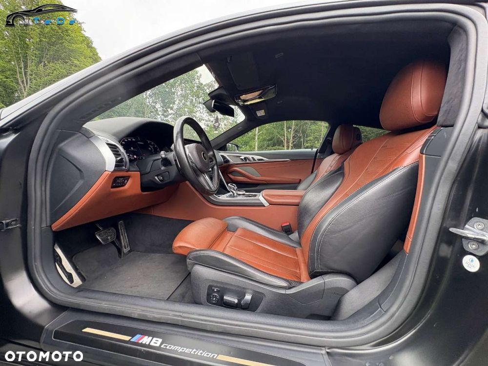 BMW Seria 8 M850i xDrive - 26