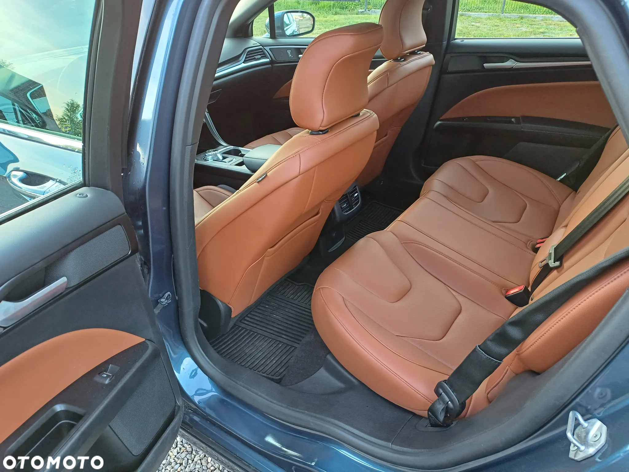 Ford Fusion 2.0 EcoBoost Titanium - 11
