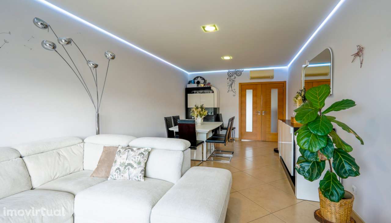 Apartamento T3, em condomínio privado, à venda em Quarteira, Algarve - Grande imagem: 3/25