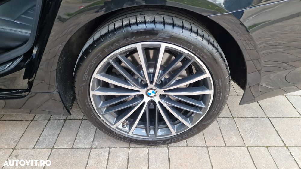 BMW Seria 5 530d xDrive Aut. Luxury Line - 33