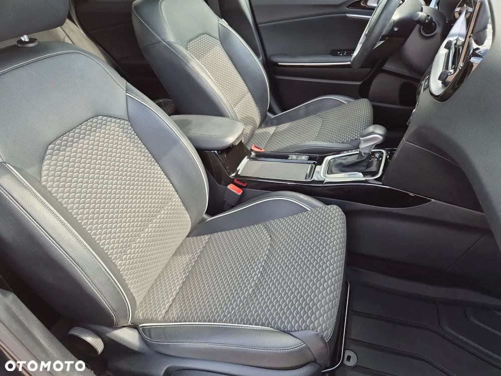 Kia XCeed 1.5 T-GDI Business Line DCT - 31