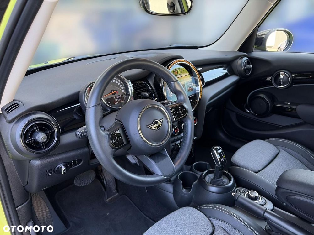 MINI Cooper Classic Trim - 5