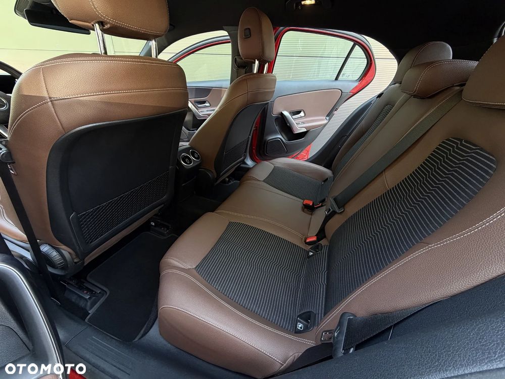 Mercedes-Benz Klasa A 180 d 7G-DCT Edition 1 - 21