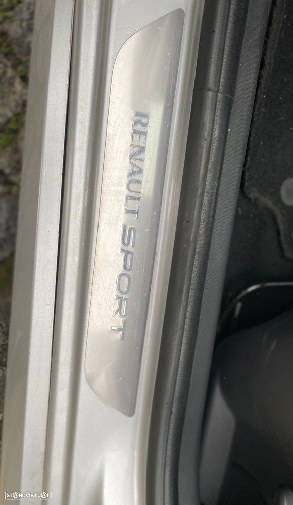 Renault Clio Sport Tourer TCe 120 EDC GT - 16