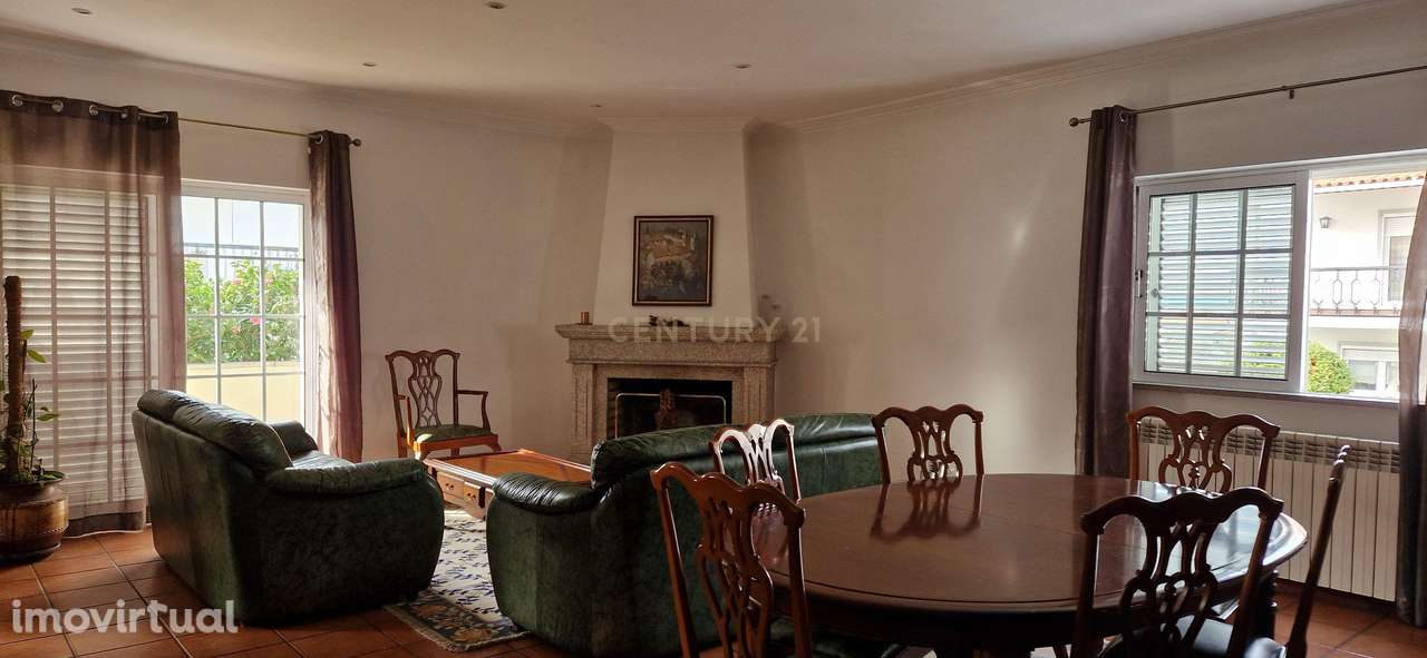 Moradia geminada em Mangualde com Vista e Jardim - Grande imagem: 4/12