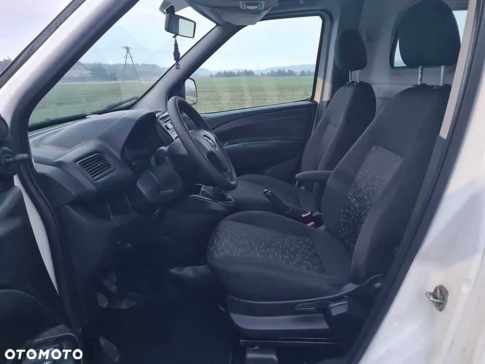 Opel Combo - 10