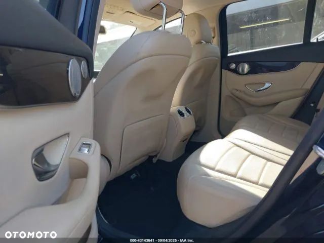 Mercedes-Benz GLC - 7