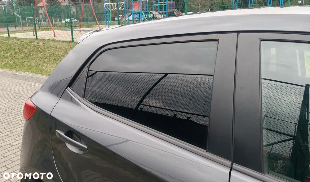 Mazda 2 1.3 MZR Sendo - 11