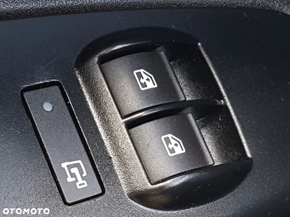 Fiat Doblo MAXI CHŁODNIA IZOTERMA AGREGAT DŁUGI L2H1 KLIMA - 19