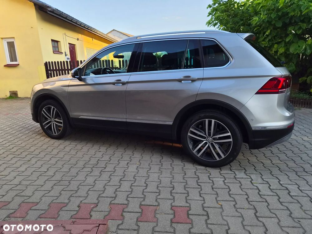 Volkswagen Tiguan 2.0 TDI SCR 4MotION DSG R-Line - 4