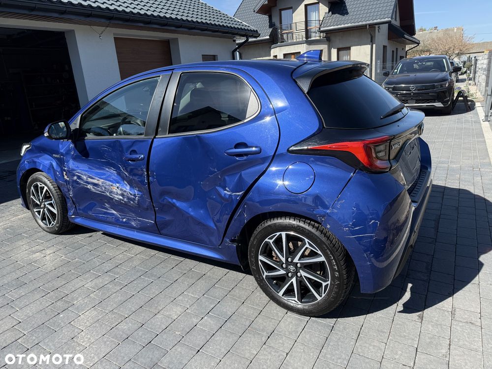 Toyota Yaris Hybrid 1.5 Executive - 4