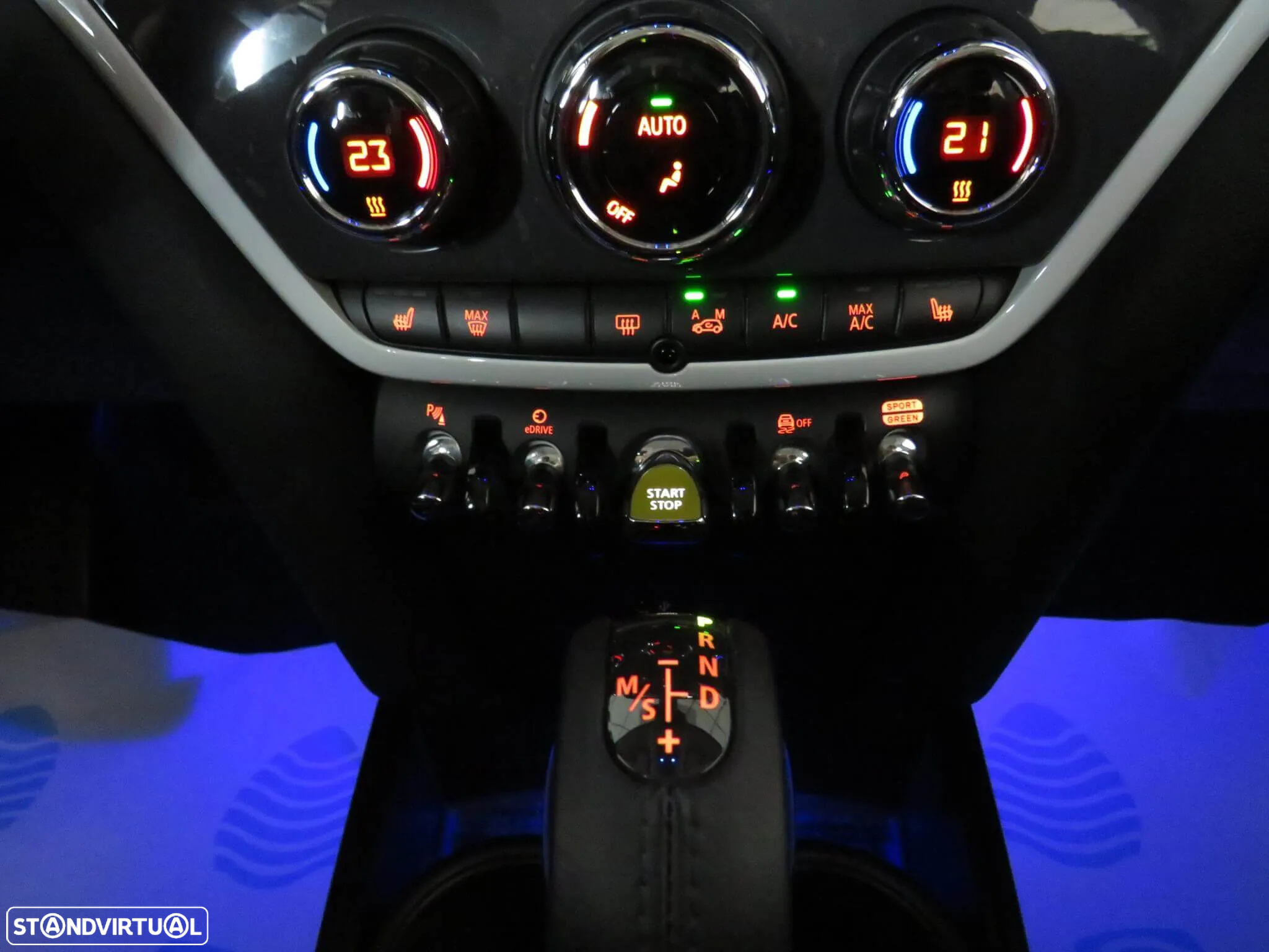 MINI Countryman Cooper SE ALL4 Auto - 44