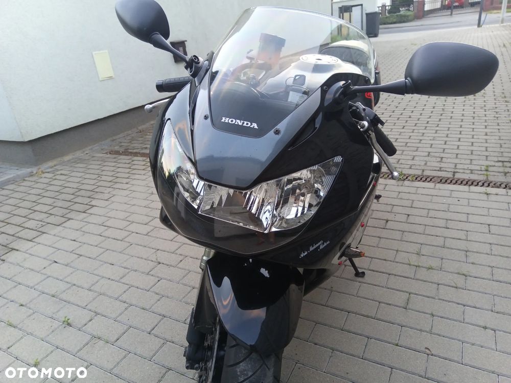 Honda CBR - 6