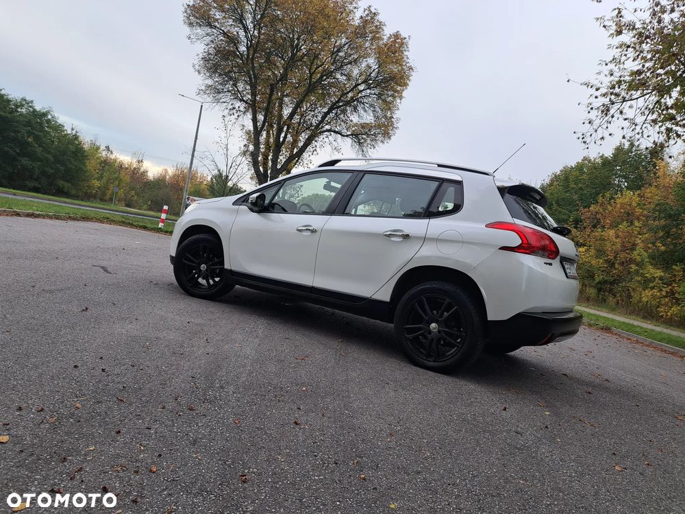 Peugeot 2008 - 4