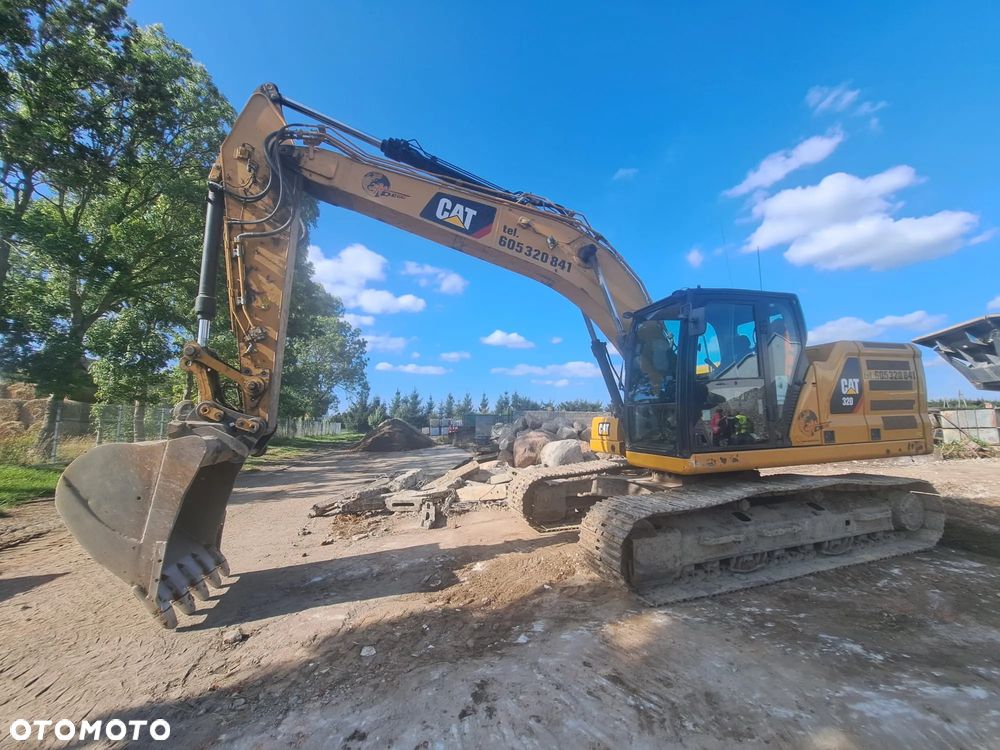 Caterpillar 320 - 1