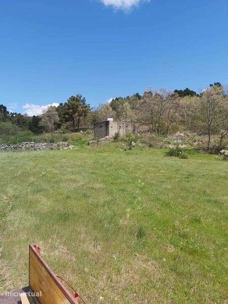 Terreno à venda em Carrazeda de Ansiães - Grande imagem: 2/5