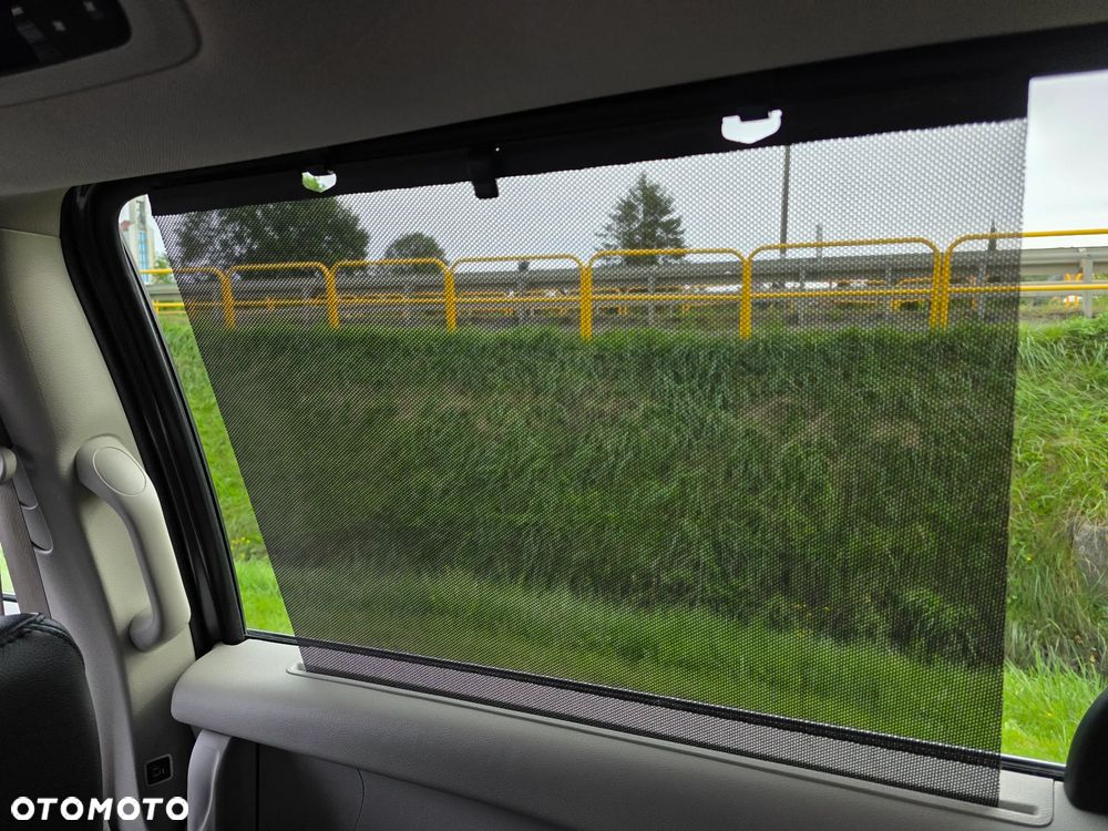 Chrysler Pacifica - 14