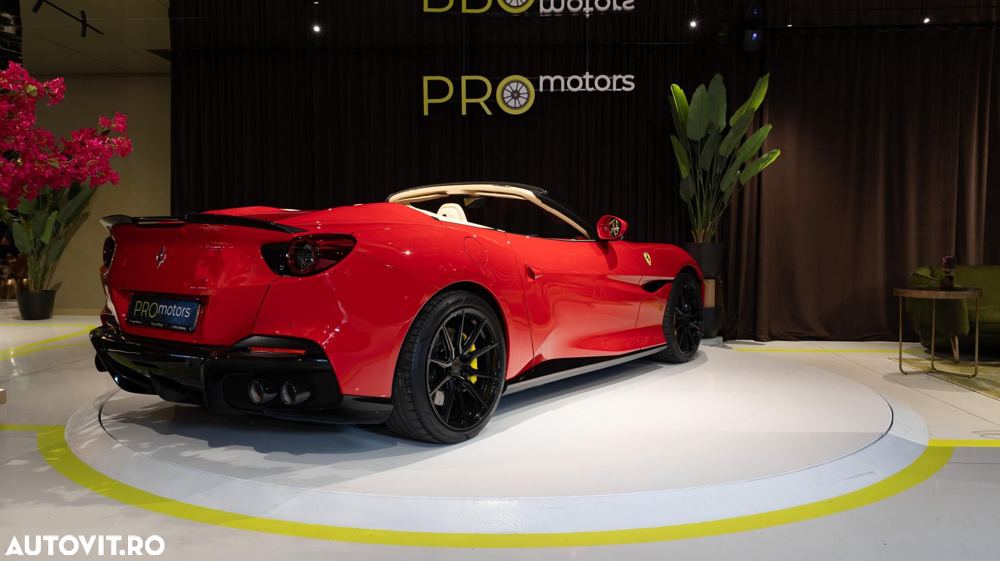 Ferrari Portofino - 6