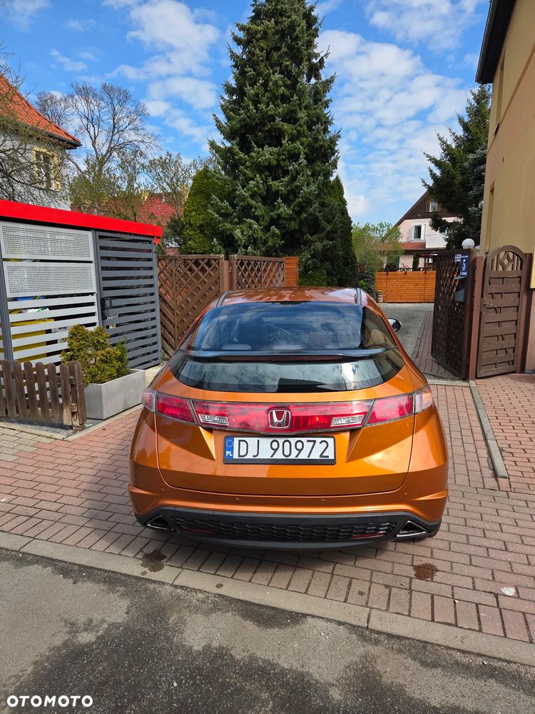 Honda Civic 1.8i-VTEC 50 Jahre Edition - 6