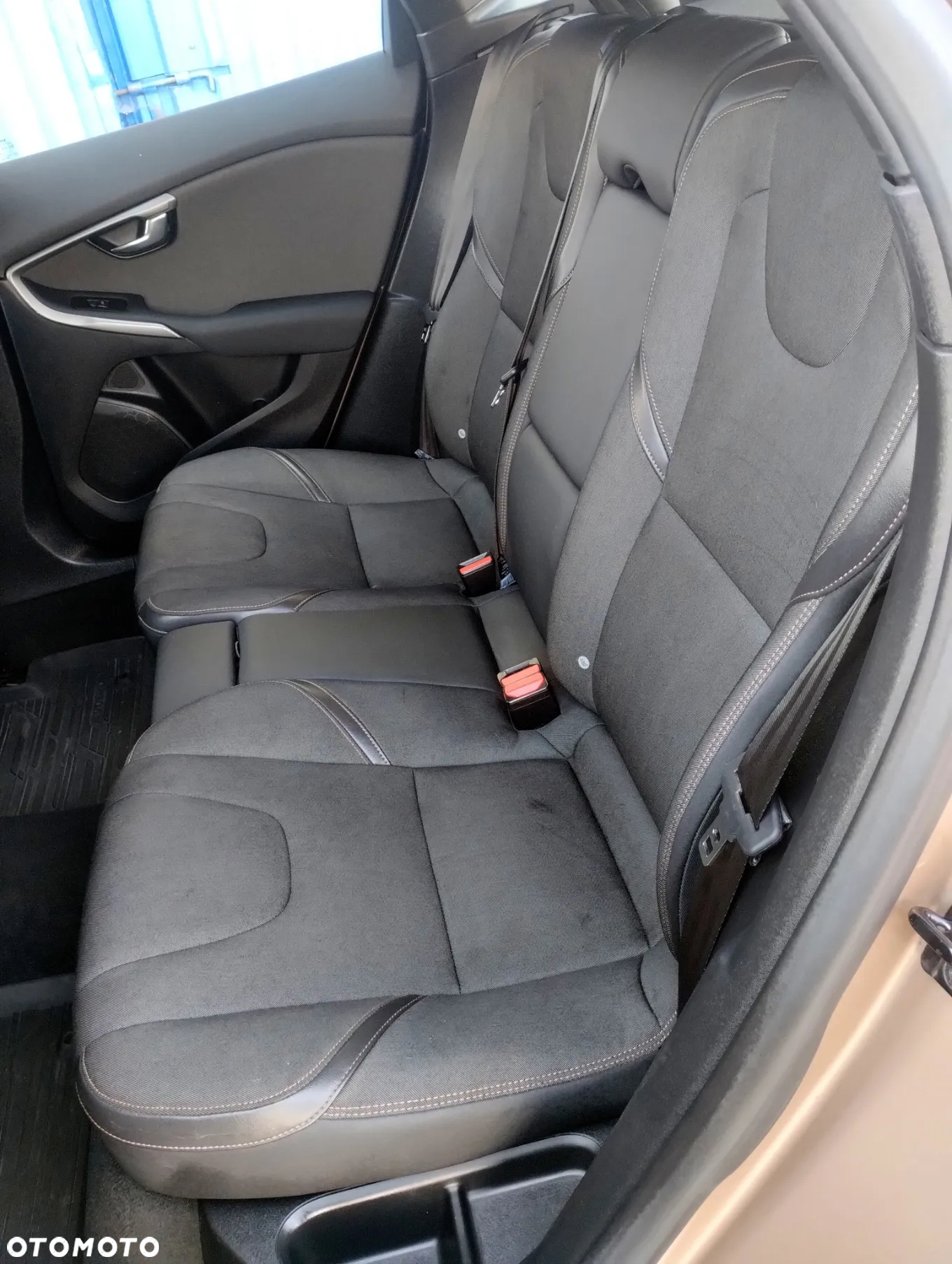 Volvo V40 Cross Country D2 Kinetic - 24