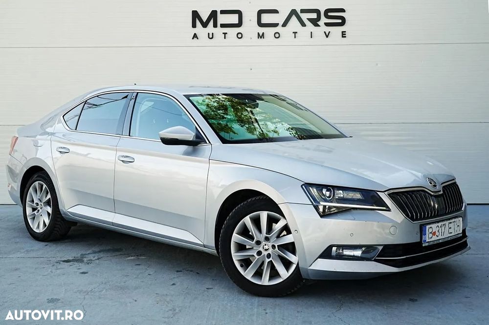 Skoda Superb 2.0 TDI DSG Ambition - 1