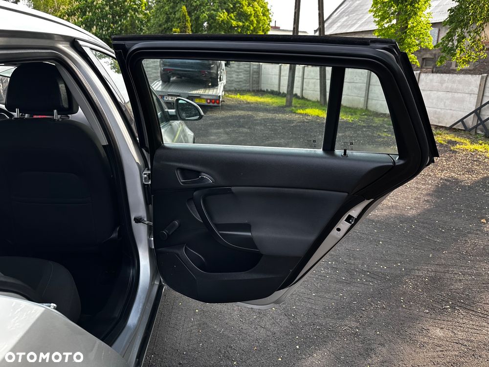 Opel Insignia 1.8 - 18