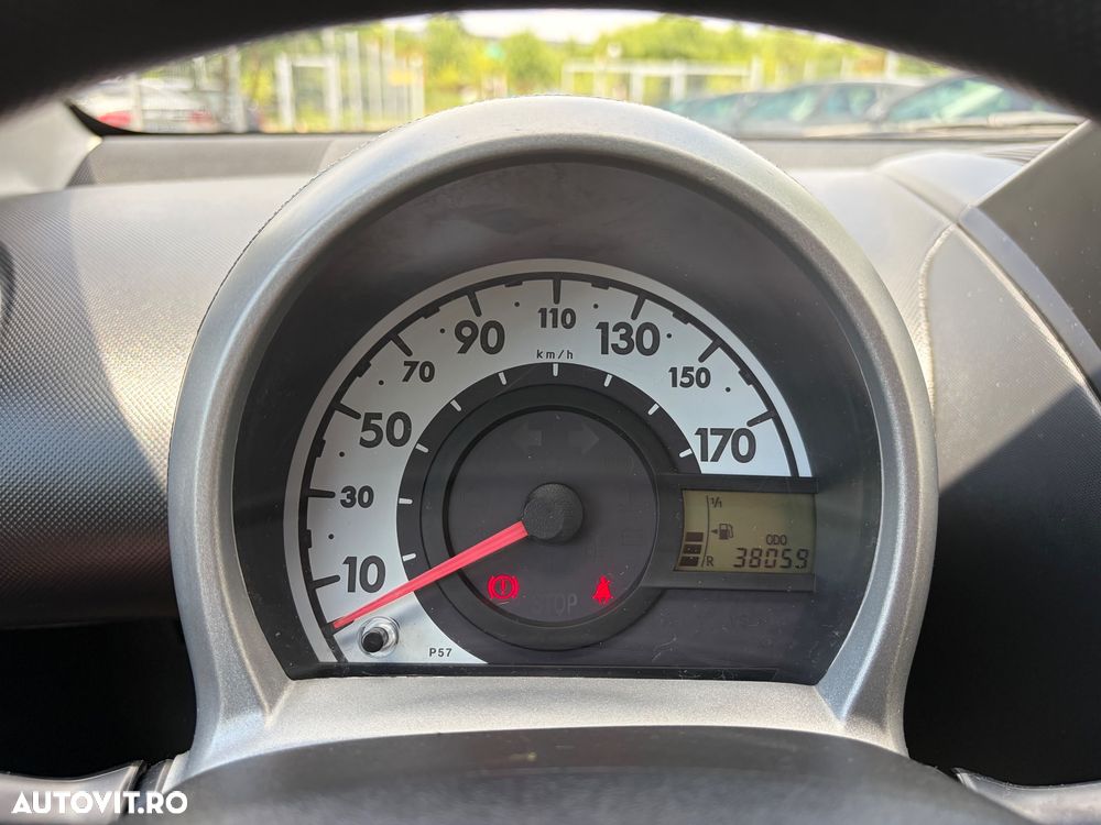 Toyota Aygo 1.0 Luna - 12