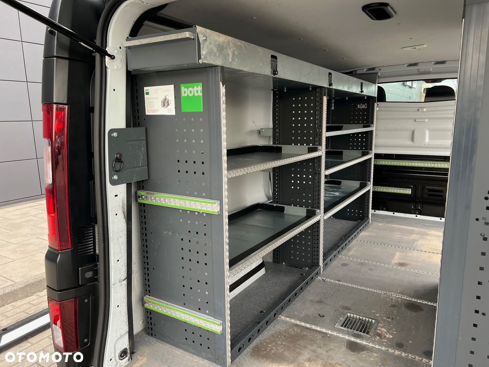 Renault Trafic L2H1 - 16