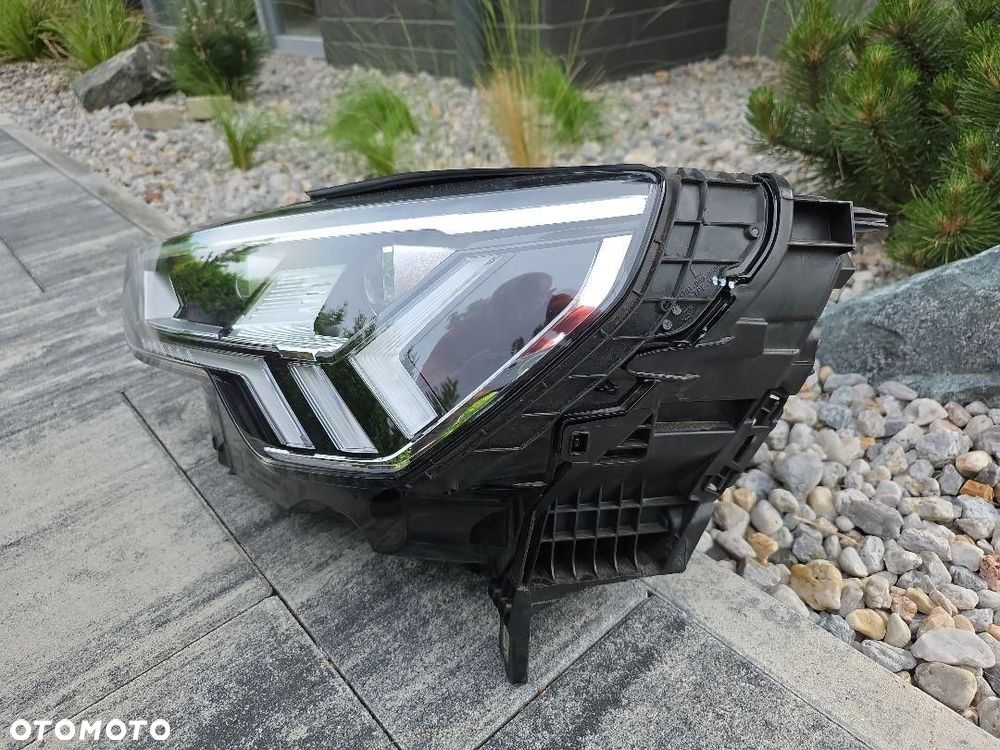 AUDI Q3 83A Lampa lewa przód Full Led Matrix HD 83A941035 Chrom 2023 - 4