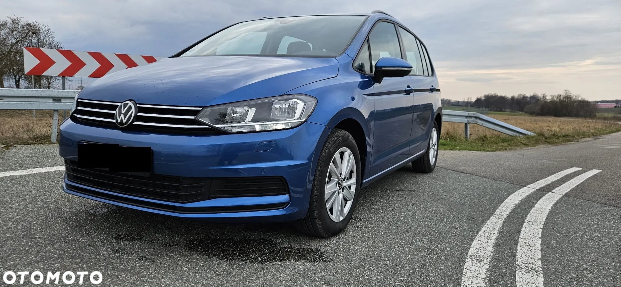 Volkswagen Touran - 2