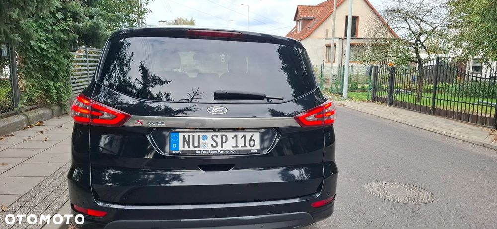 Ford S-Max - 10
