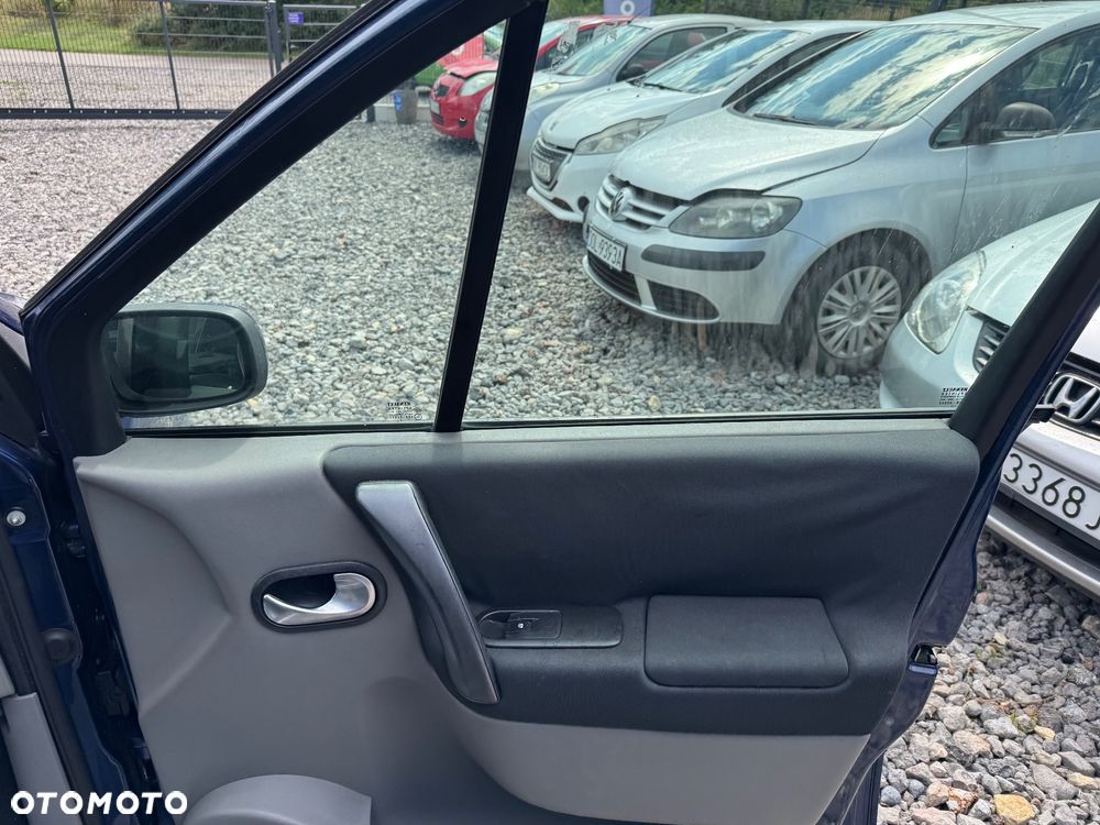 Renault Scenic 1.6 16V Expression - 13