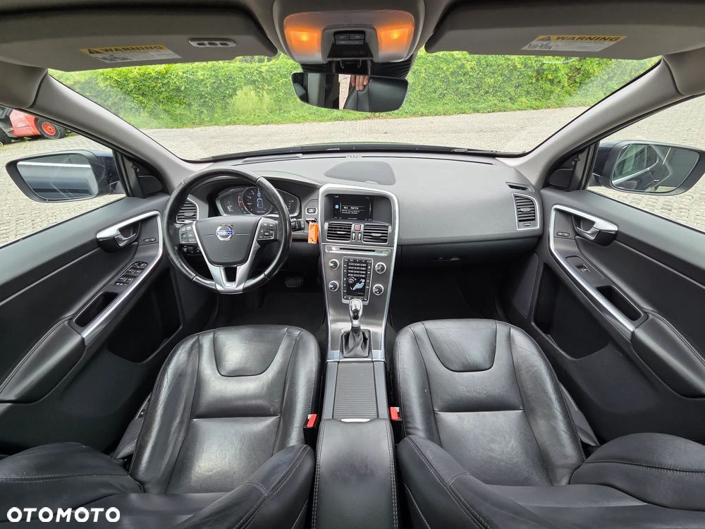 Volvo XC 60 T6 AWD Geartronic Summum - 9