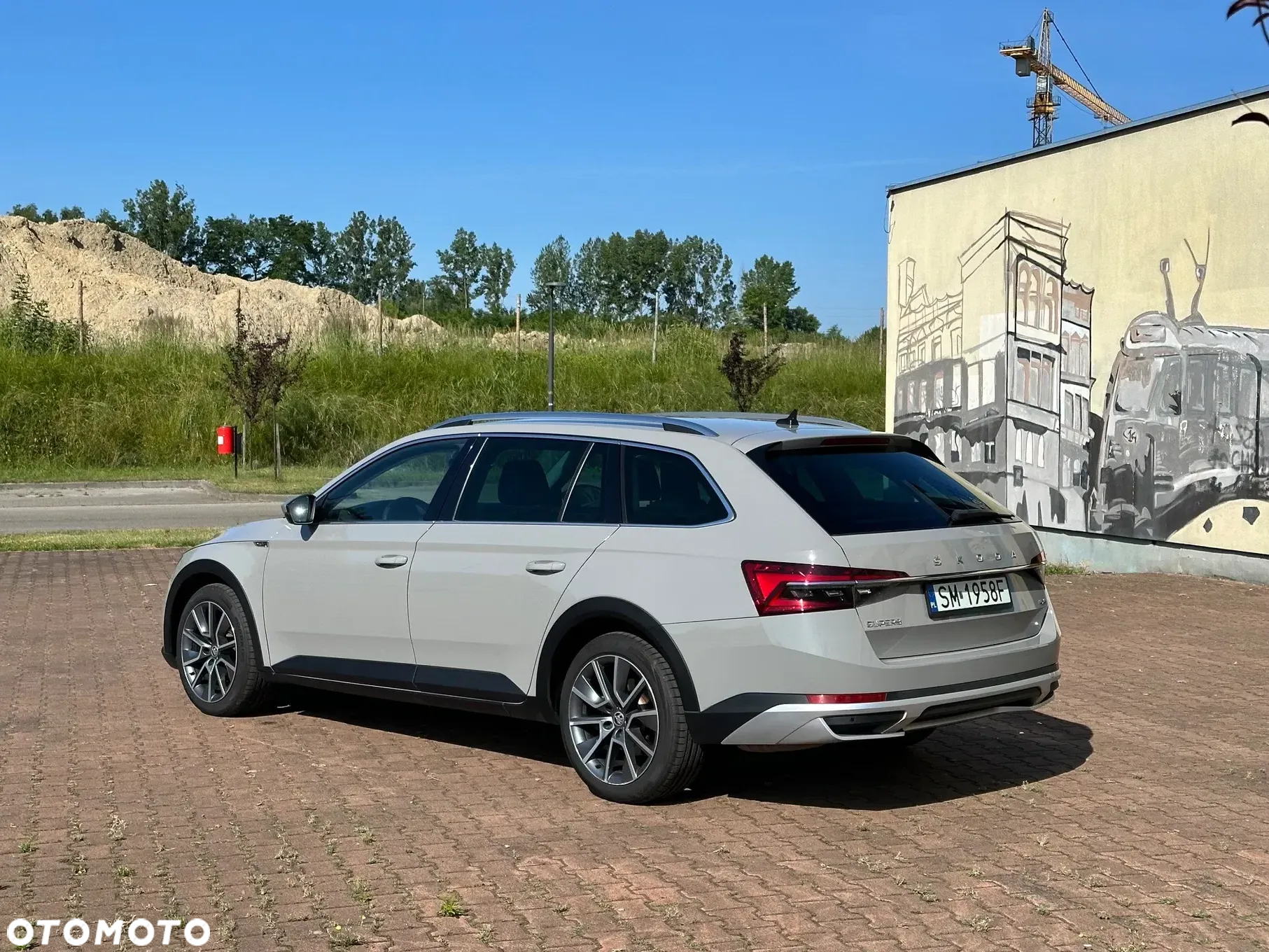 Skoda Superb Combi 2.0 TDI 4x4 DSG Scout - 7