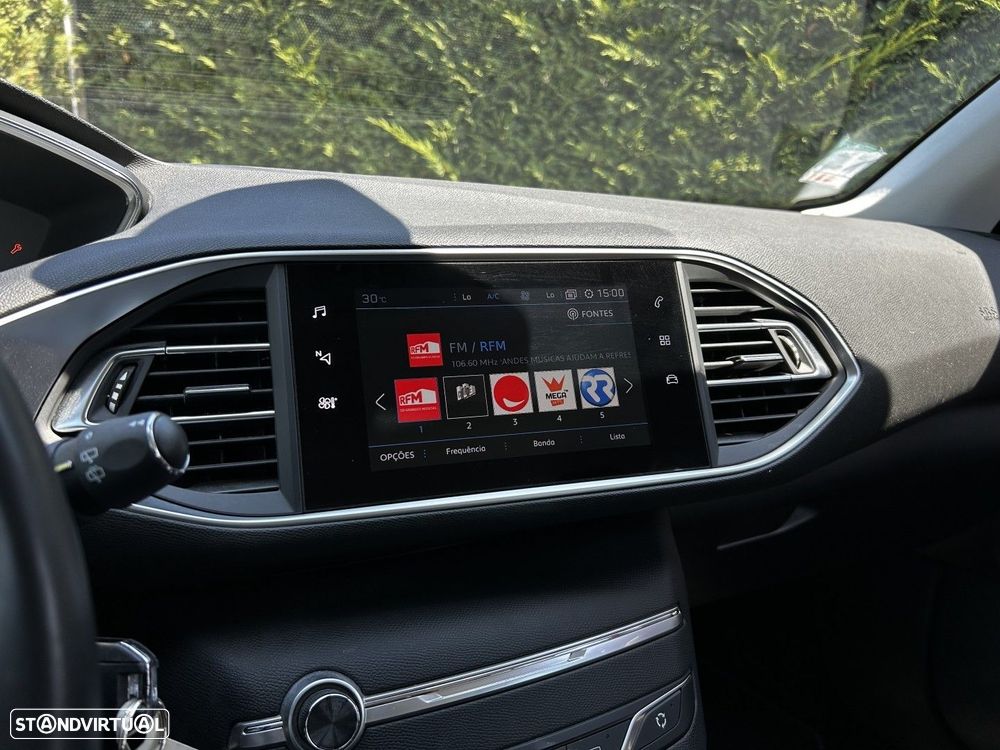 Peugeot 308 1.2 PureTech Style - 11