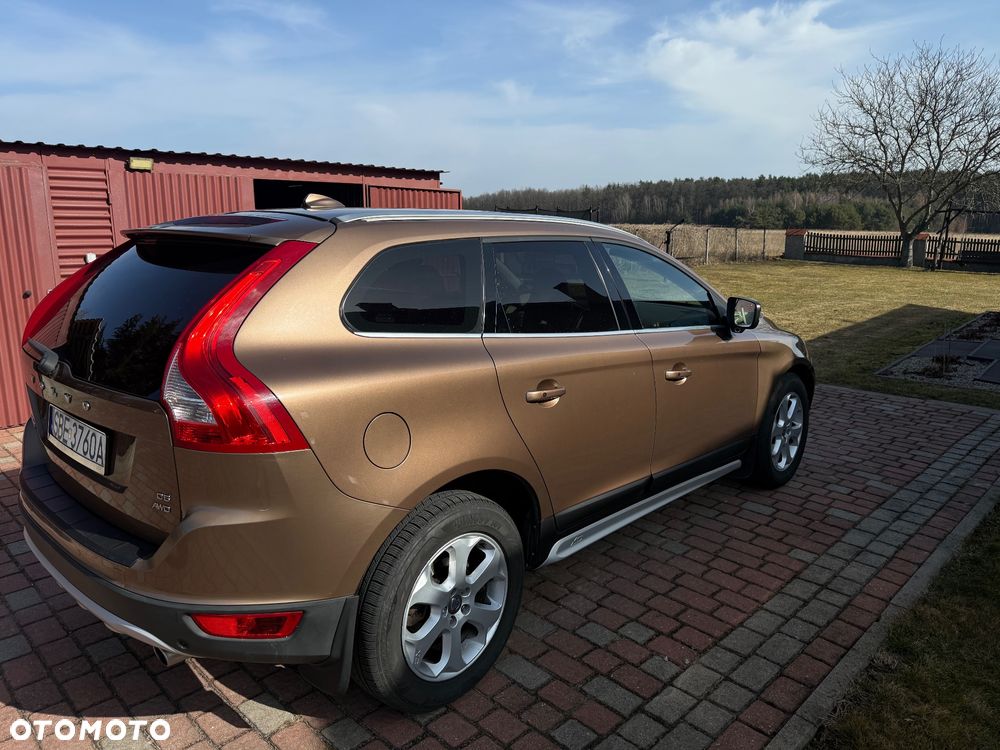 Volvo XC 60 D5 AWD Summum - 11