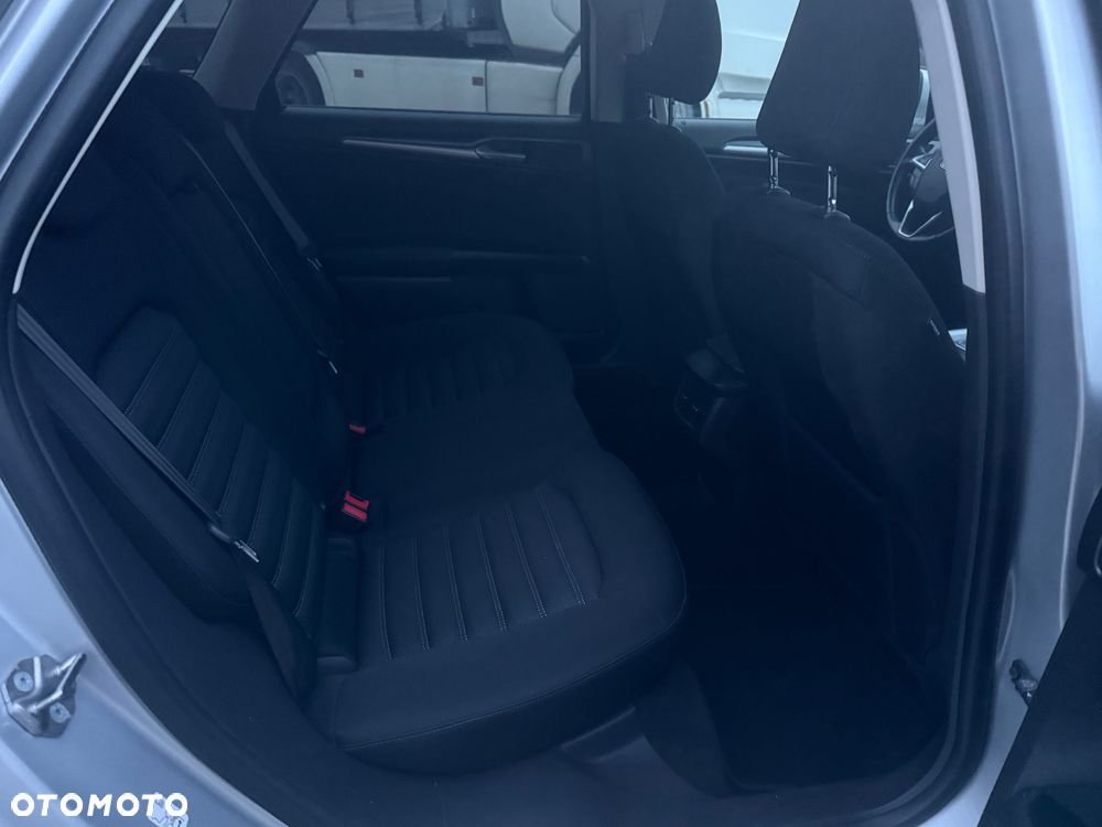 Ford Mondeo - 11
