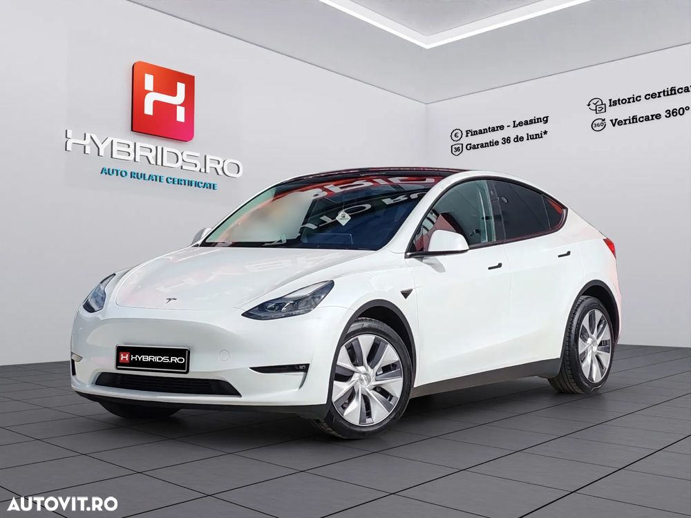 Tesla Model Y Long Range Dual Motor AWD - 1